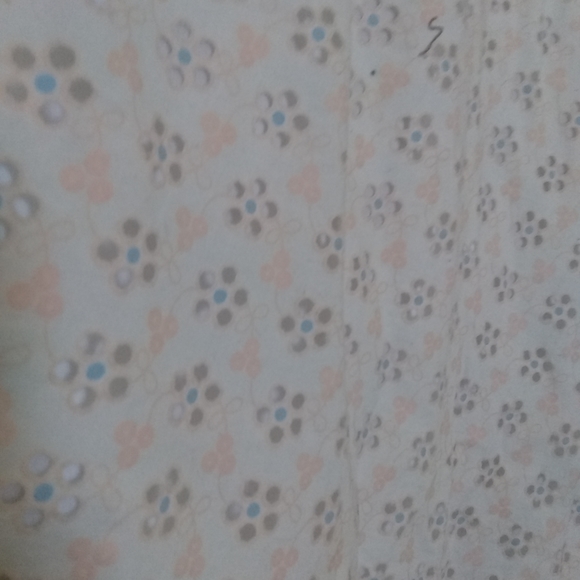 White Punchout Skirt, Sz XS - Picture 2 of 2